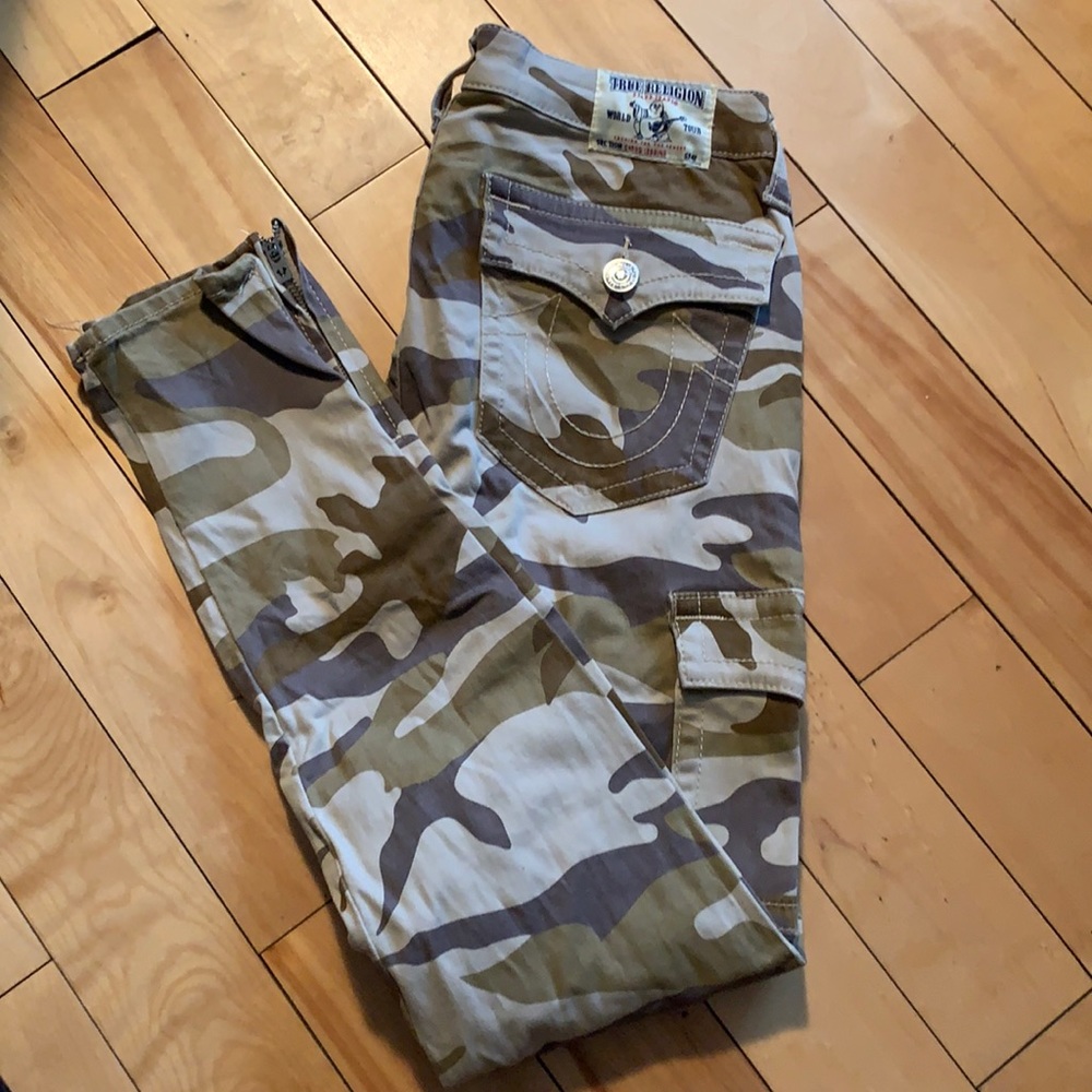 True religion camo mid rise skinny jeans